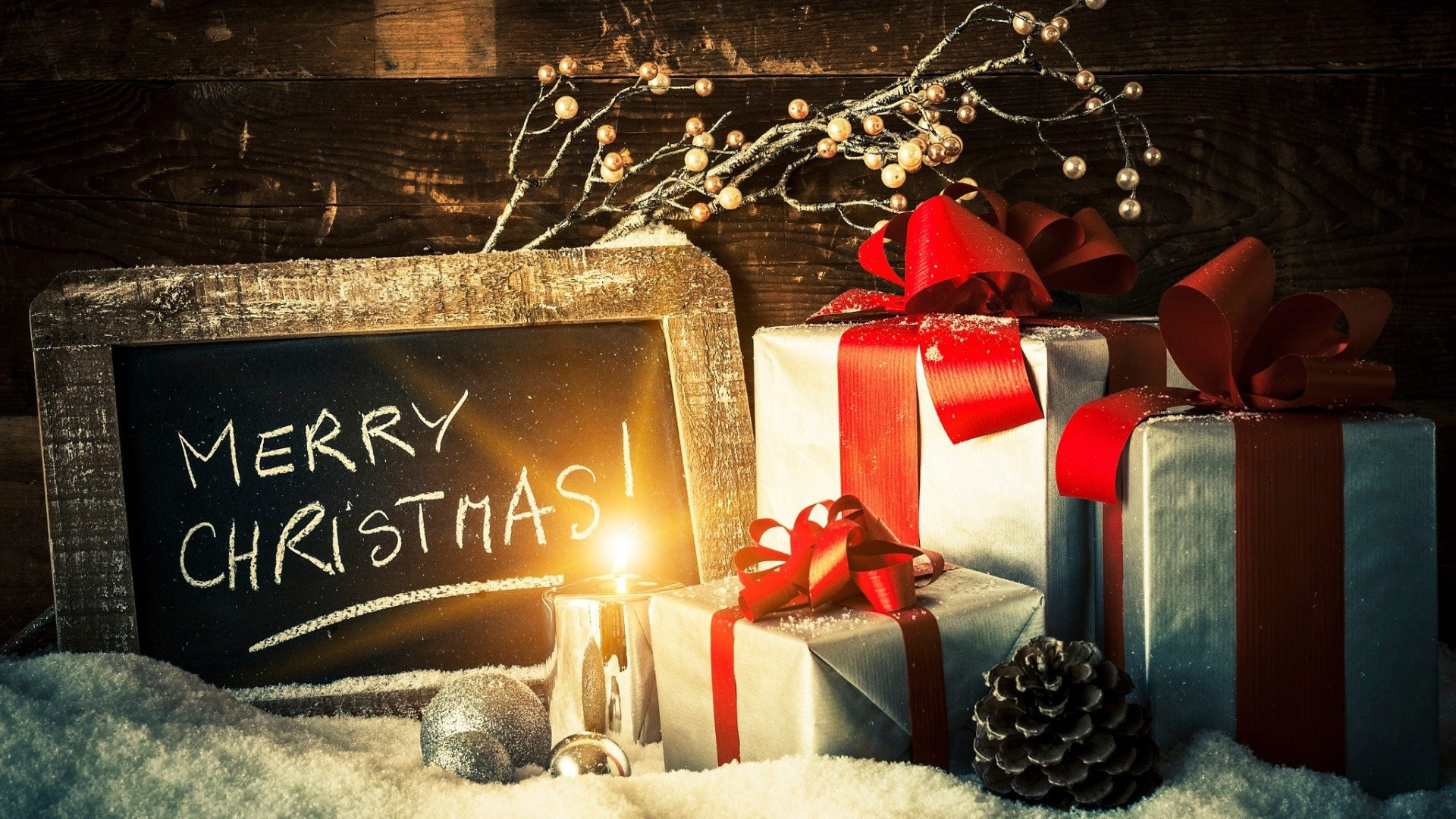 Hãy gửi đi thông điệp chúc mừng giáng sinh đến những người thân yêu của mình với những bức ảnh đậm chất lễ hội, tạo nên không khí ấm áp và đầy ý nghĩa cho mùa giáng sinh năm nay!