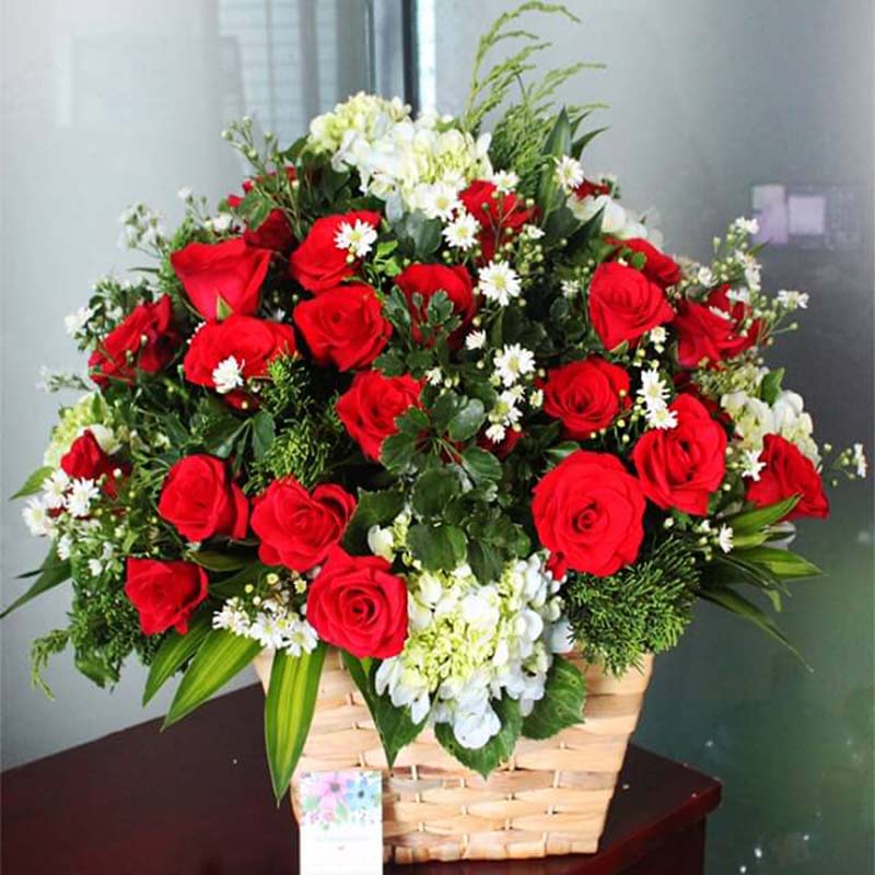 giỏ hoa cưới đẹp nhất cho người cưới