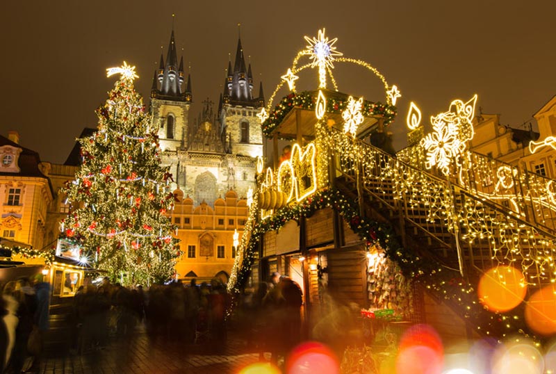 hình ảnh trang trí noel cho tòa lâu đài