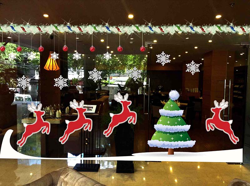 trang trí cây thông noel giáng sinh