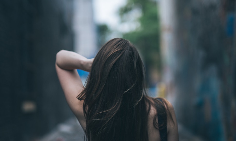 hình ảnh buồn một mình