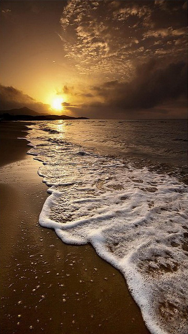 Hình nền biển tuyệt đẹp cho điện thoại iPhone 12