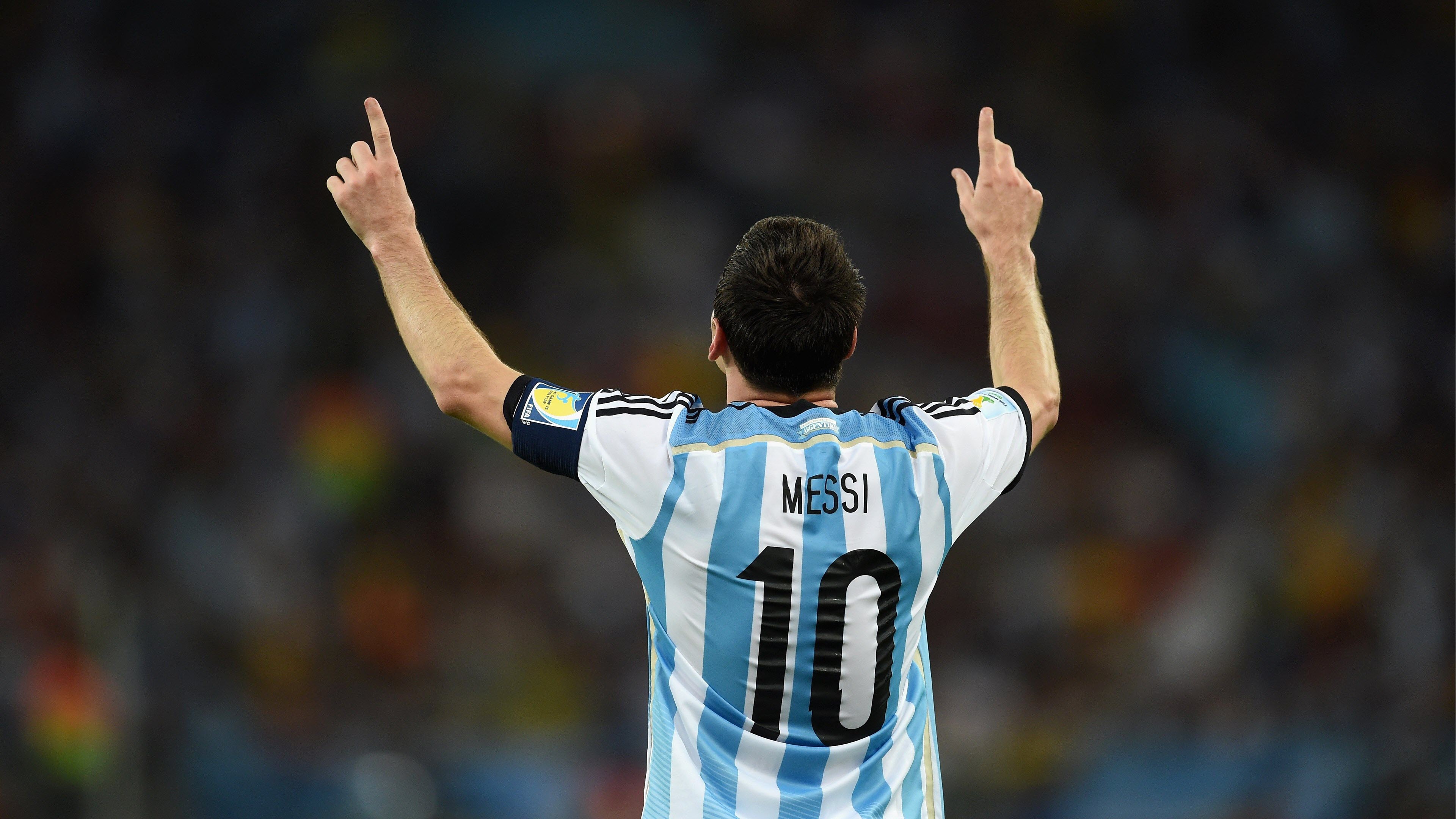 Bộ sưu tập ảnh Messi 4K: Bộ sưu tập ảnh Messi 4K chất lượng cực cao sẽ làm cho màn hình của bạn trở nên sống động hơn bao giờ hết. Hãy khám phá những khoảnh khắc đặc biệt của siêu sao bóng đá này qua bộ sưu tập ảnh đầy sáng tạo và độc đáo.