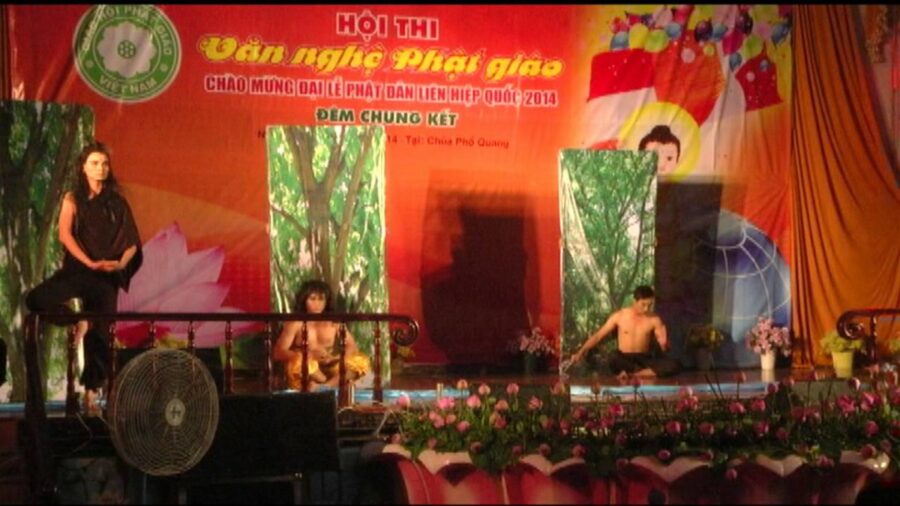 Bước chân xuất thế chùa Liên Hoa (Hội thi văn nghệ Phật giáo)