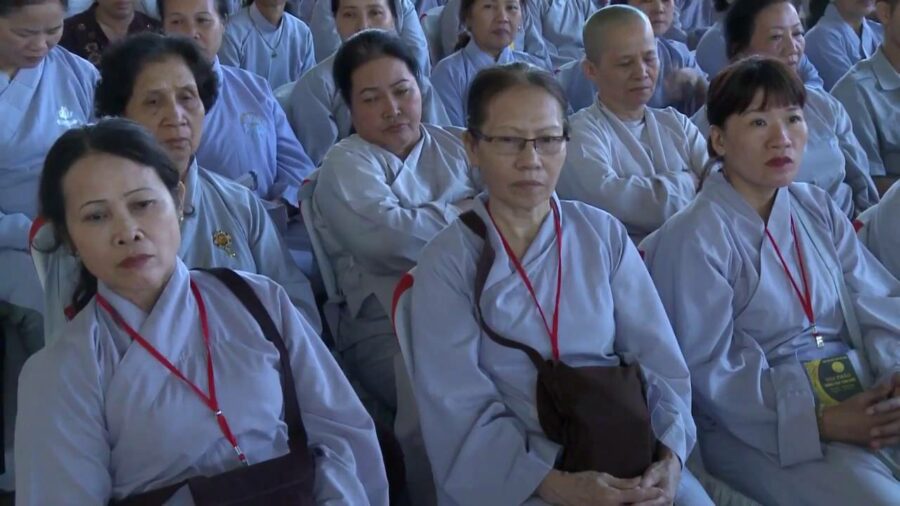 Chất Liệu Hoằng Pháp Của Người Cư Sĩ – Thích Trí Chơn